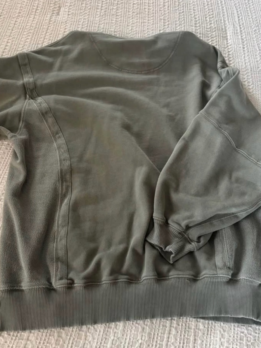 Aerie women’s Olive Green Crewneck Sweatshirt